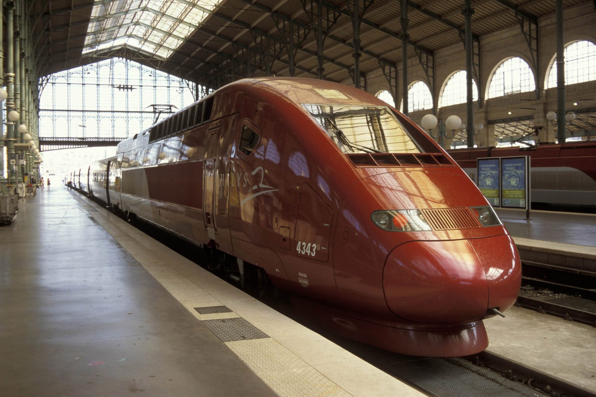 France helps other countries develop high-speed trains