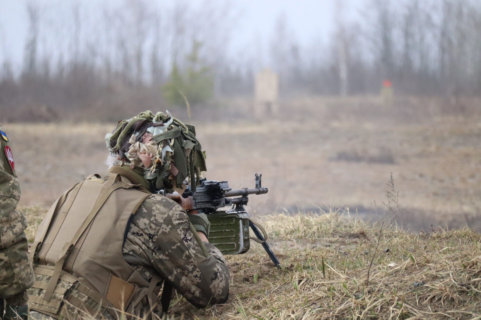 Soldaten van de 46e Luchtmobiele Brigade weren 3 aanvallen