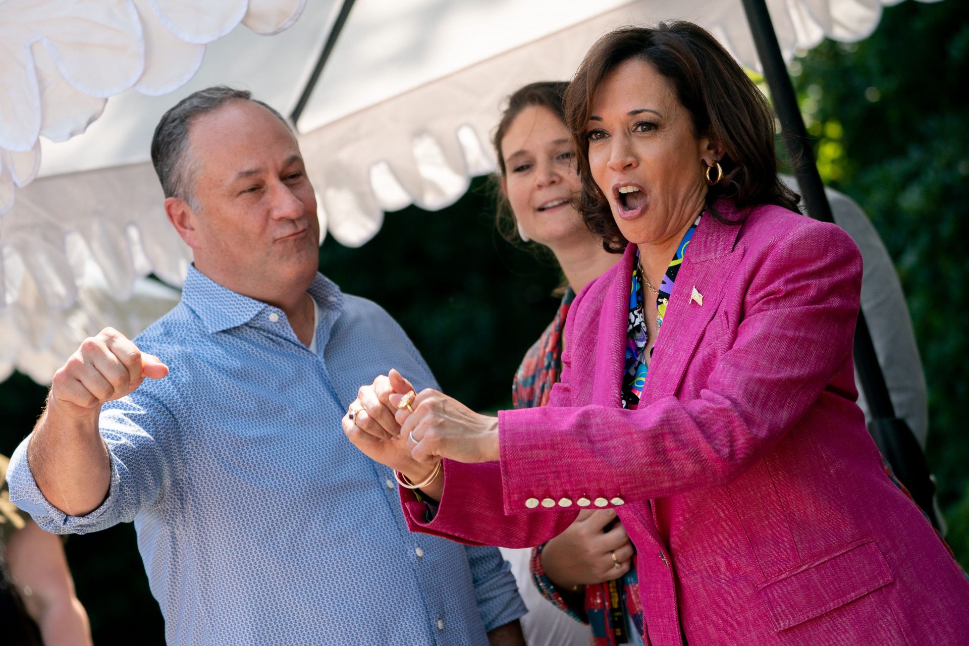 Een gevonden portemonnee teruggeven - Kamala Harris