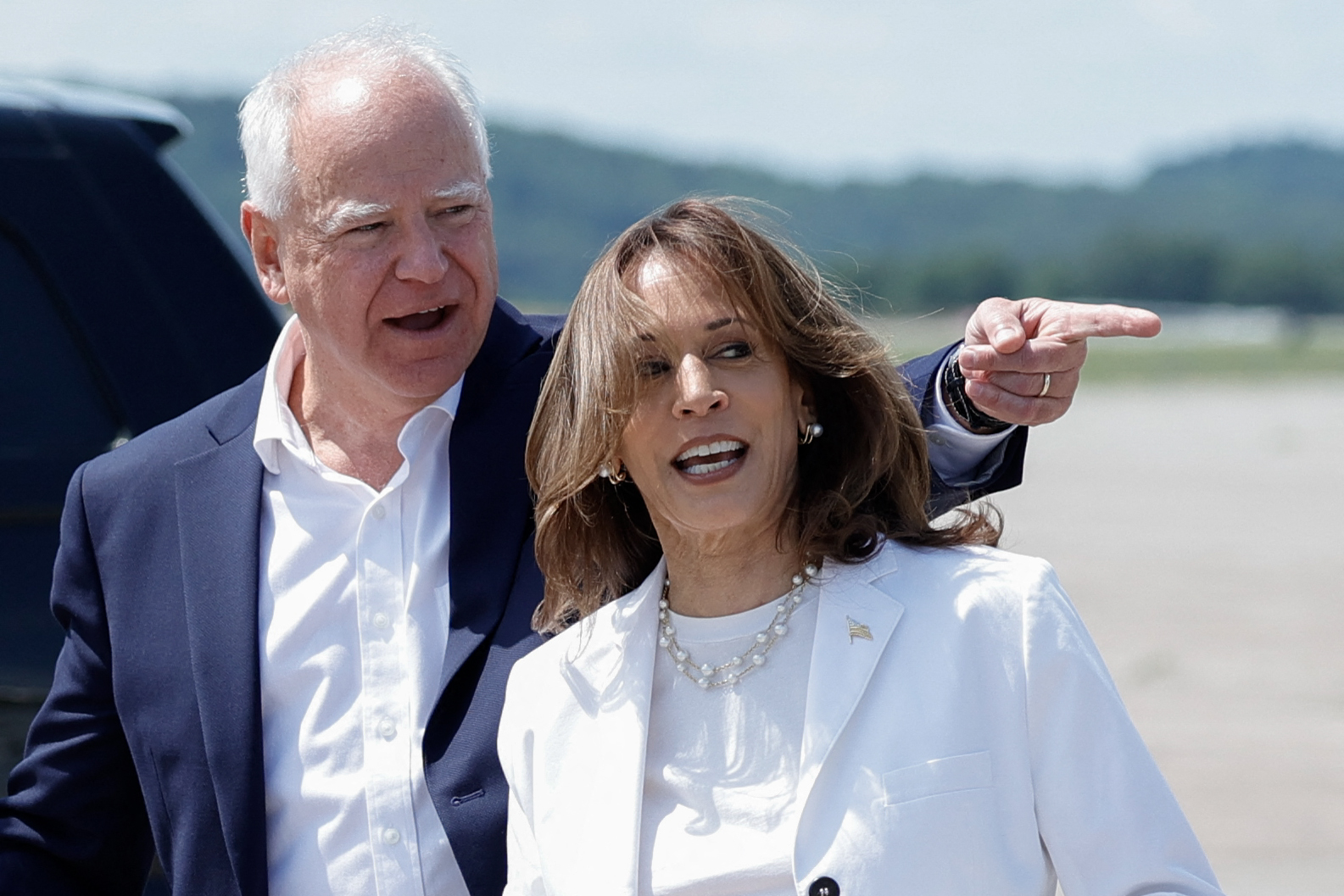 Dit is Tim Walz, de Amerikaanse vicepresidentskandidaat naast Kamala Harris