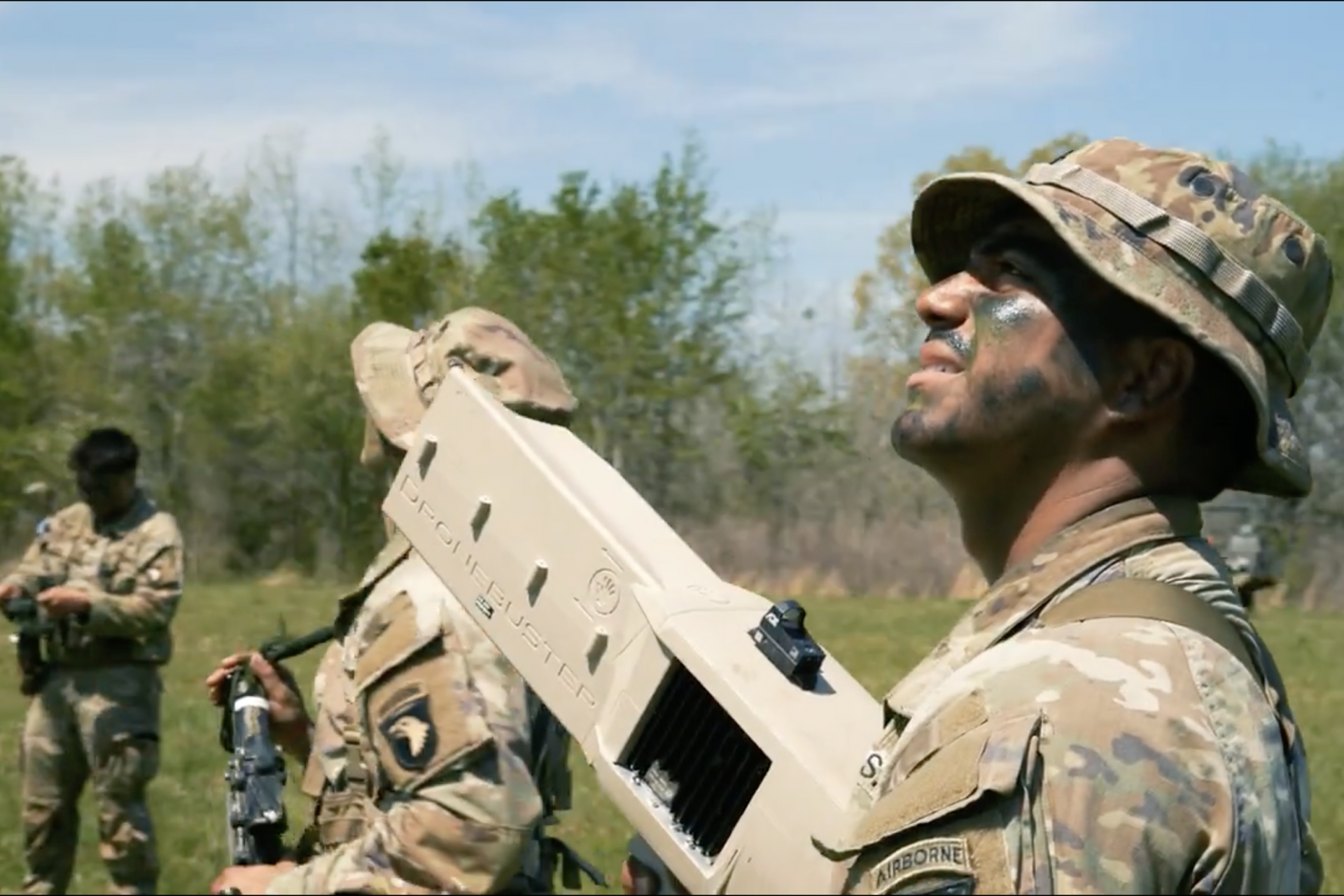 A unidade usa uma grande variedade de armas 