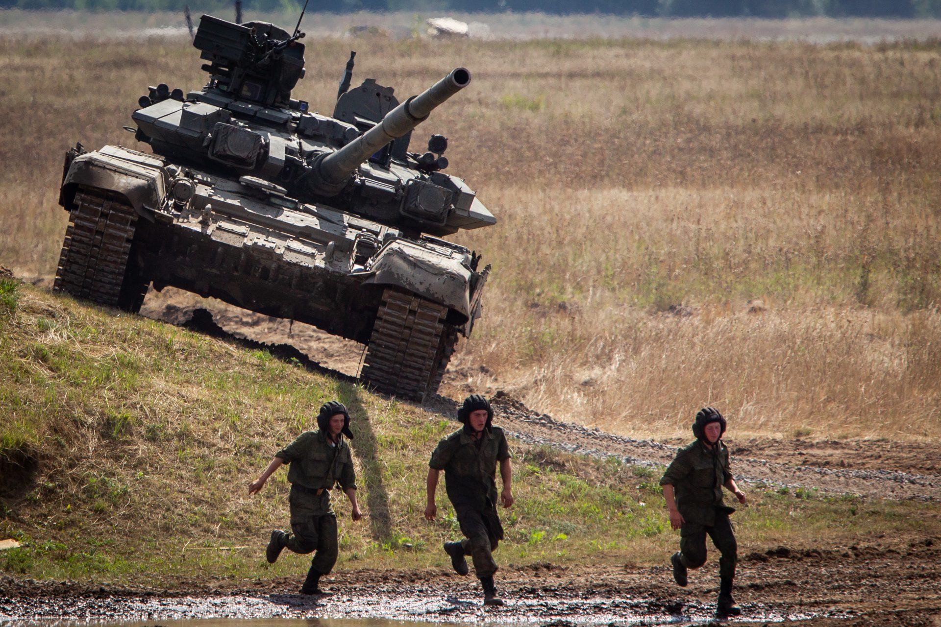 L'armée russe bombarde ses propres soldats lors d'une tentative de reddition