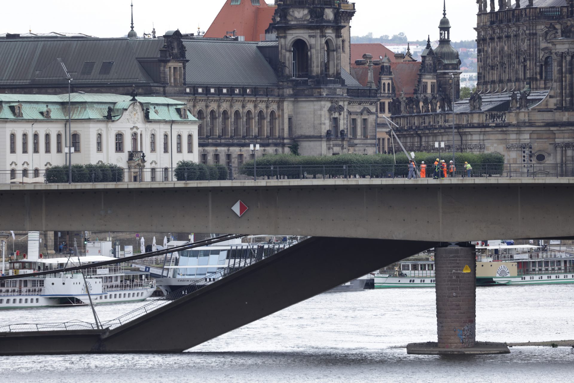 Weitere Teile der Carolabrücke eingestürzt