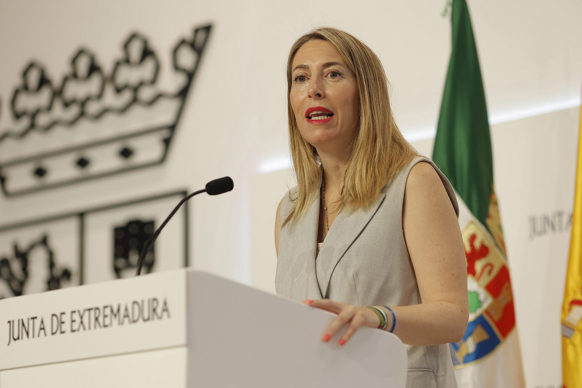 María Guardiola asegura que ‘no hay debate’