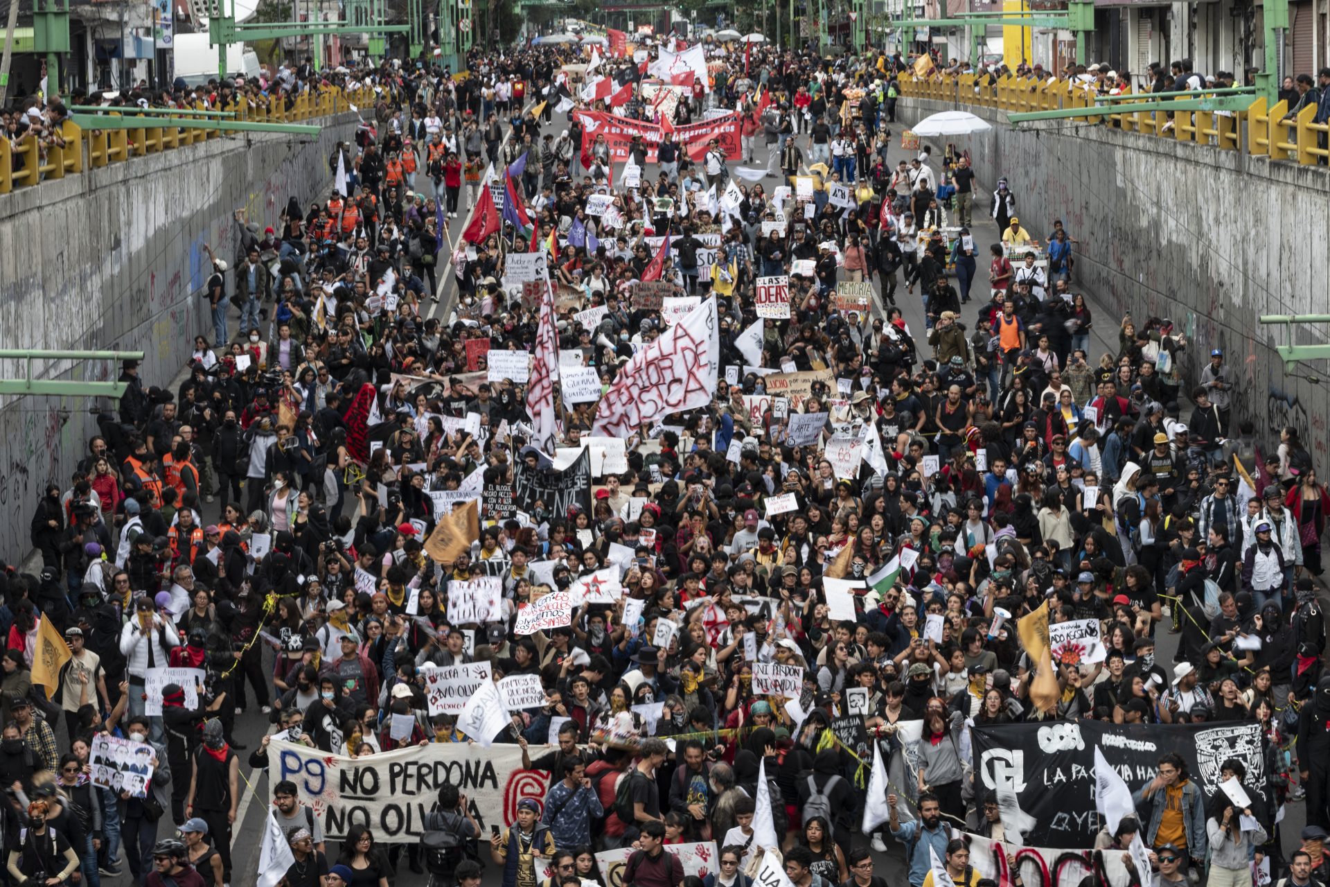 8.000 personas a la calle