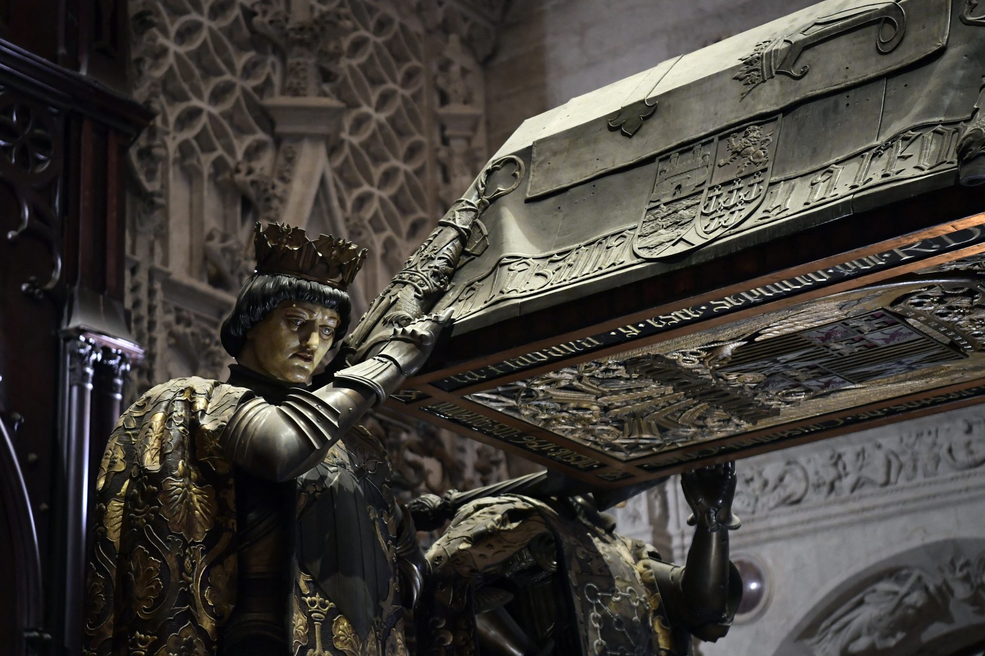 Columbus' tomb exhumed