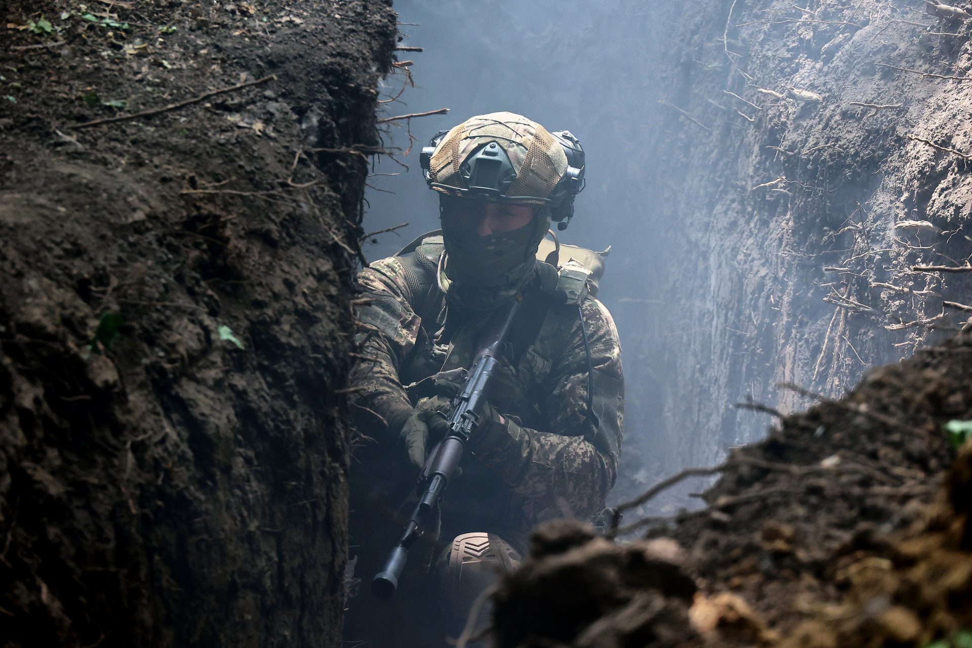 Remarkable combat footage shows Ukrainian soldiers storming a Russian trench