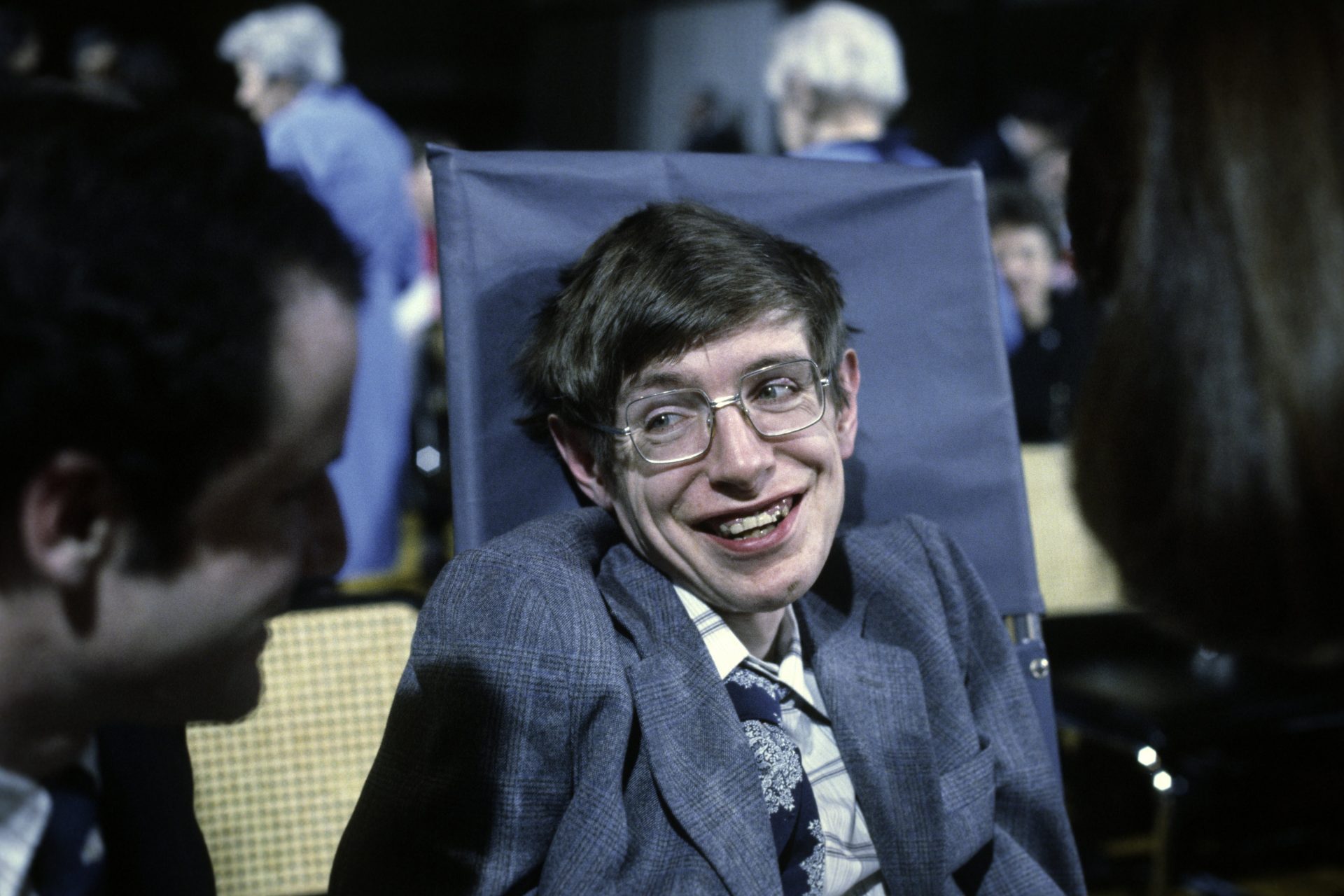 Stephen Hawking : ses inquiétantes prédictions pour l'avenir de l'humanité