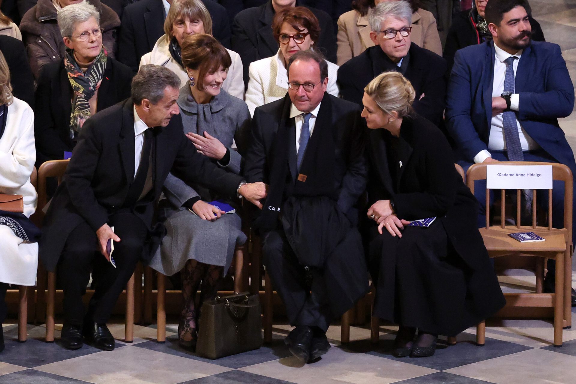 Nicolas Sarkozy, Carla Bruni, François Hollande e Julie Gayet