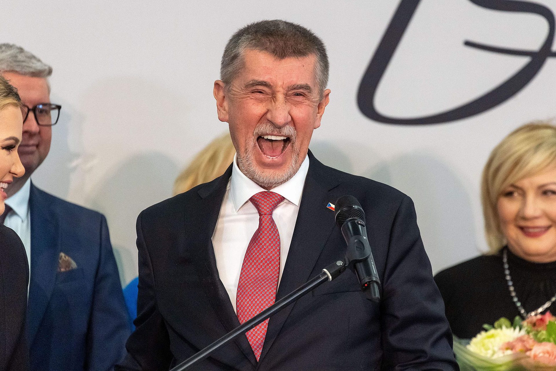 Partido de Andrej Babiš bem colocado na Chéquia