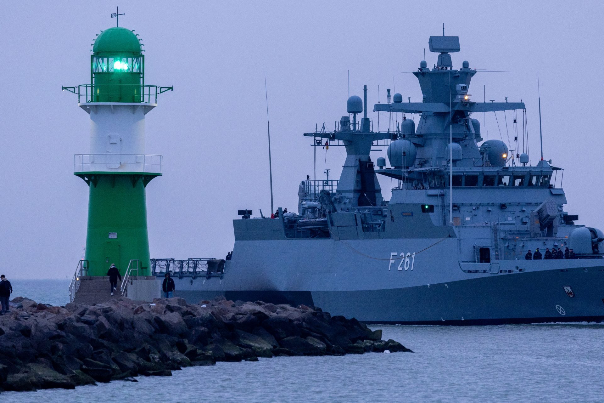 Guerre hybride en mer Baltique : une bataille pour protéger les câbles sous-marins est désormais engagée