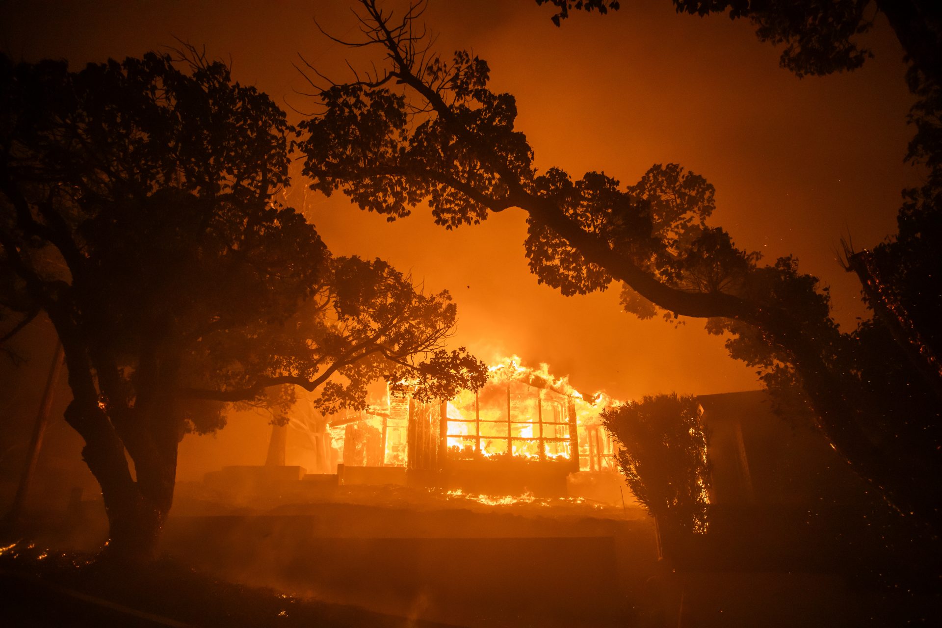 Five wildfires ravage Los Angeles amidst 100 mph winds