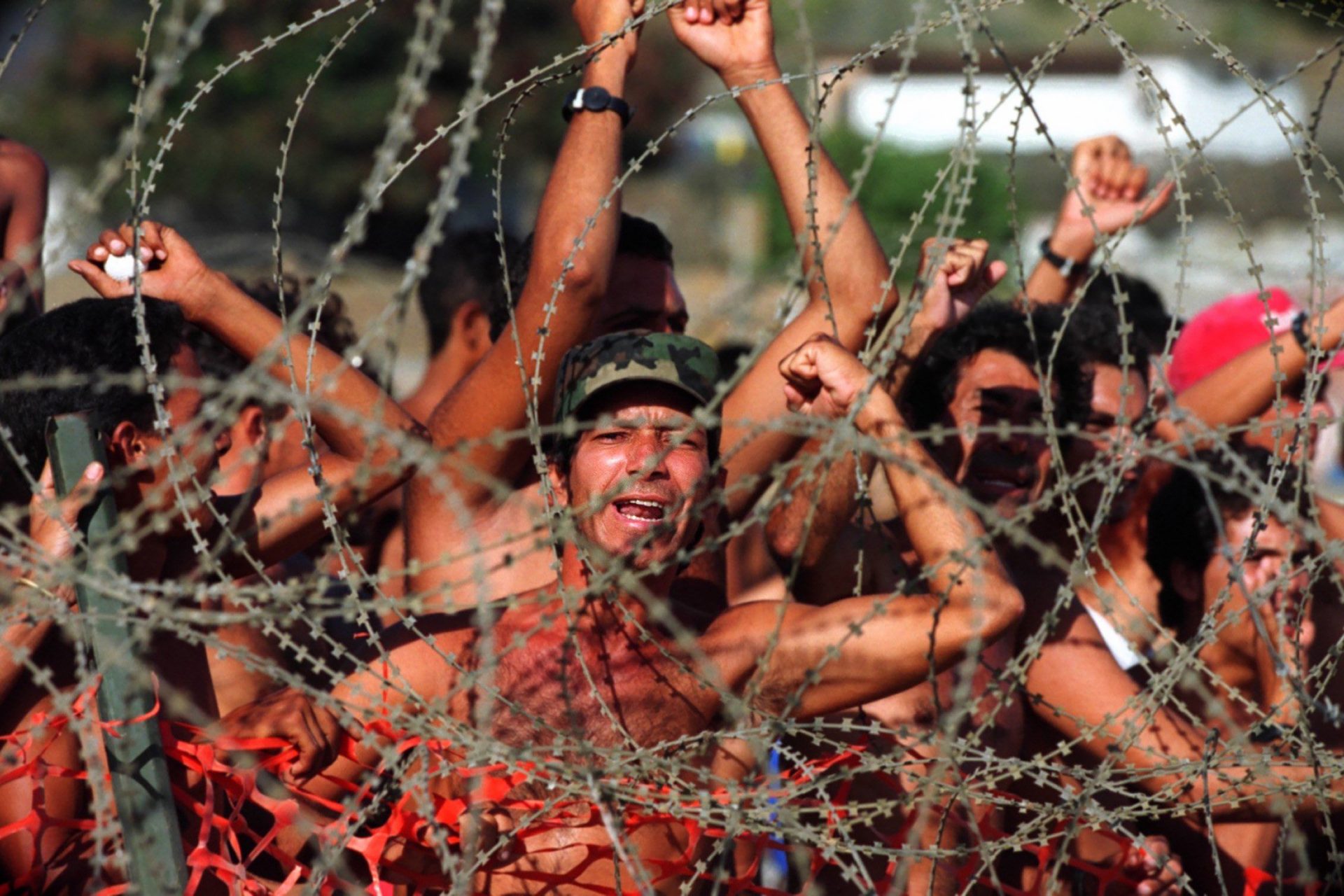 30,000 migrants to be held at Guantanamo Bay