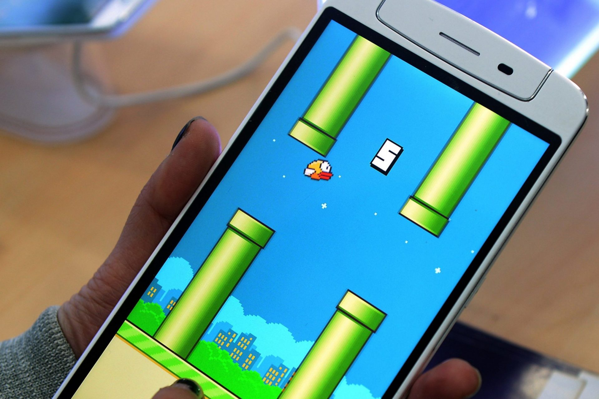 Flappy Bird: el multimillonario juego que su dueño retiró de todas las plataformas por salud