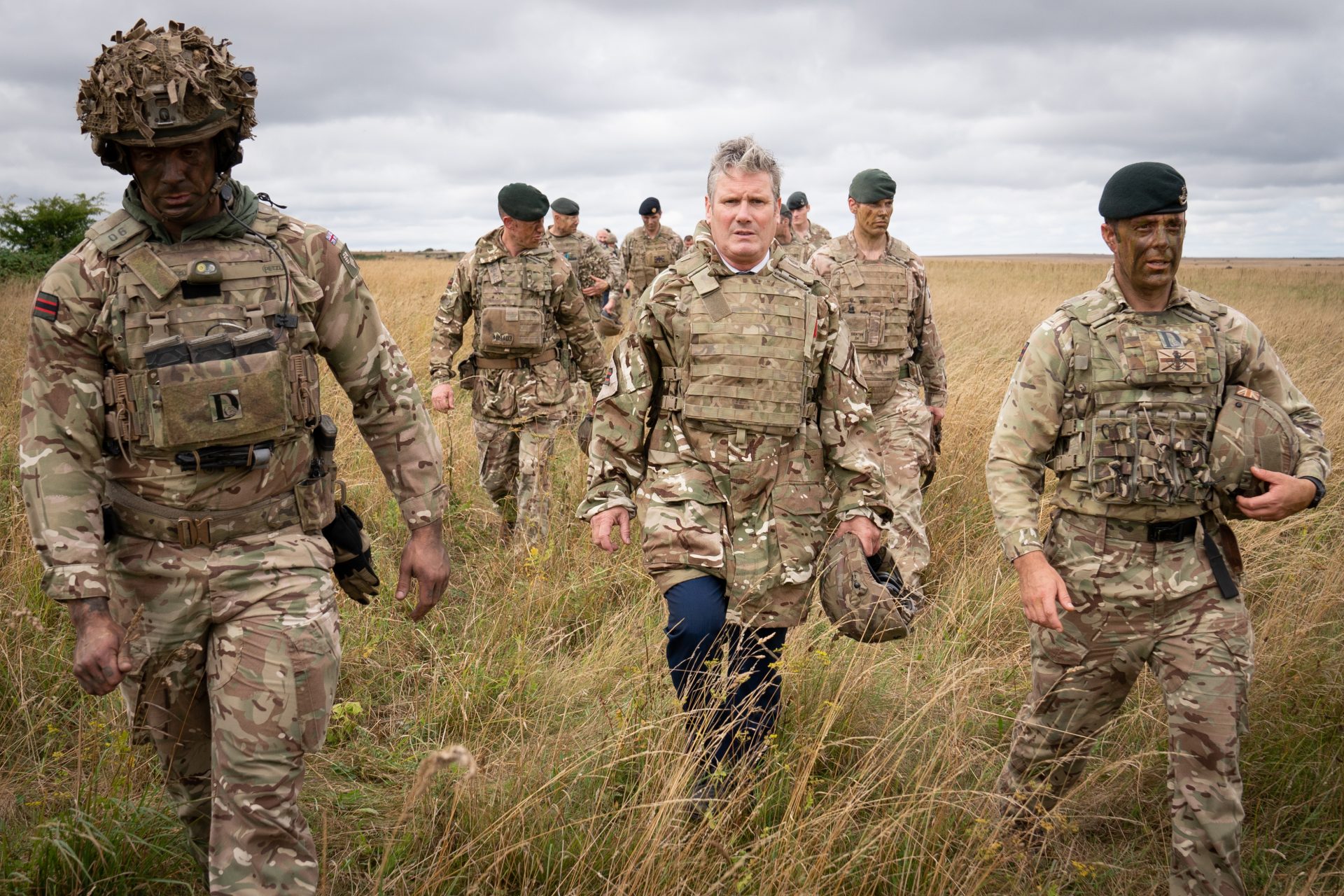 UK leader commits to sending British troops to Ukraine