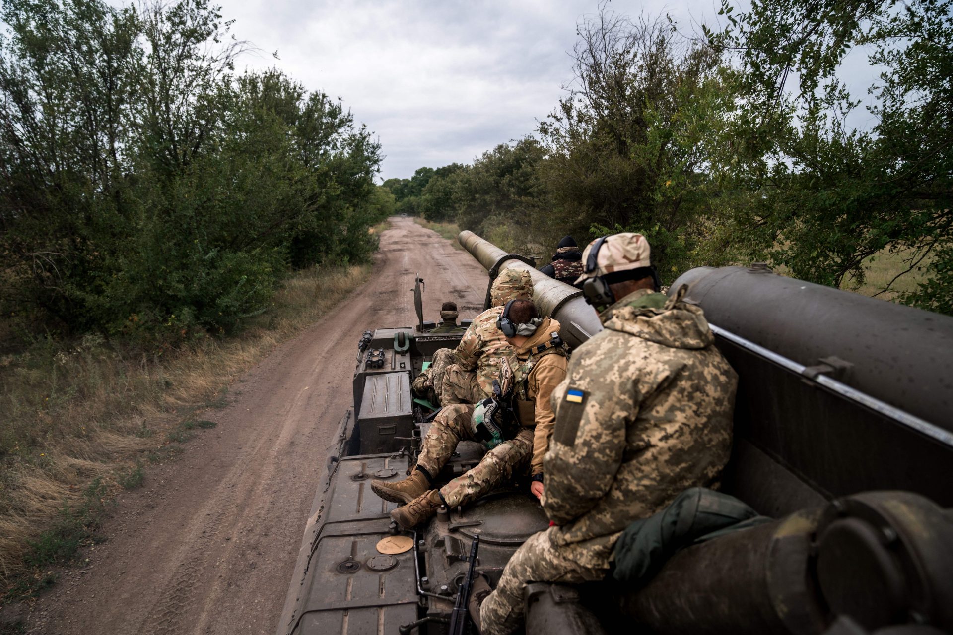 Des forces ukrainiennes utilisent une arme datant de l'ère soviétique contre des troupes russes