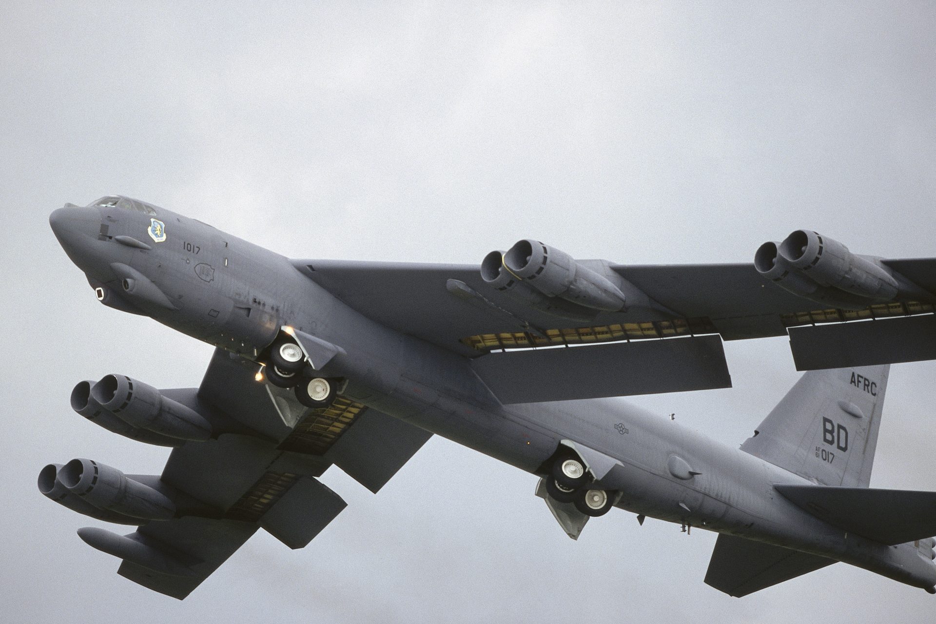 A US heavy bomber flew close to the Russian border